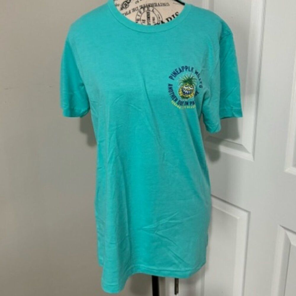 USED Woman's Pineapple Willy's Short Sleeve Shirt Color Teal Size M PC Beach